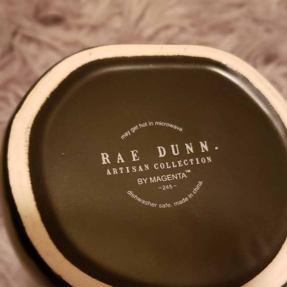 2020 Rae Dunn Collection - Picture 5 of 6